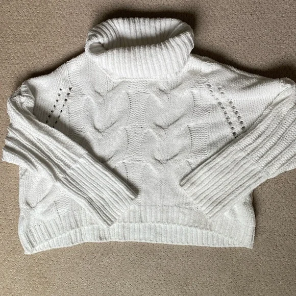 Moon&madison sweater in white, M - Picture 1 of 3